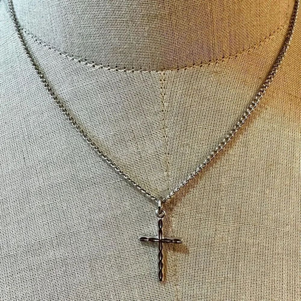 Silver tone cross pendant necklace